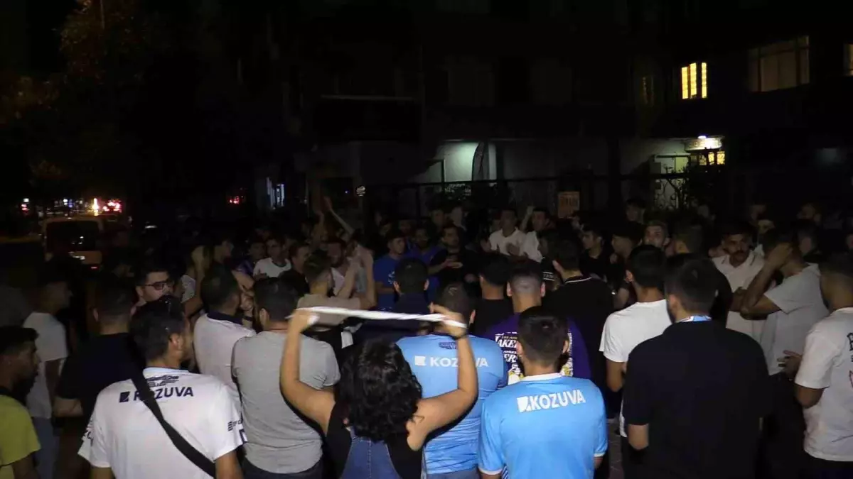 Adana Demirspor’da Taraftar Protestosu