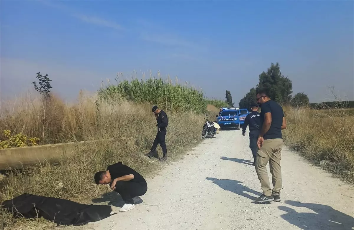 Tarsus’ta Sulama Kanalında Erkek Cesedi Bulundu