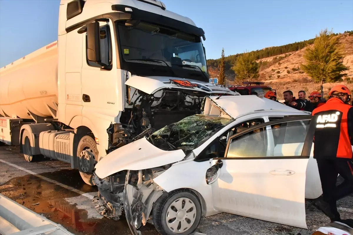 Adıyaman’da Kaza: 5 Hayatını Kaybetti