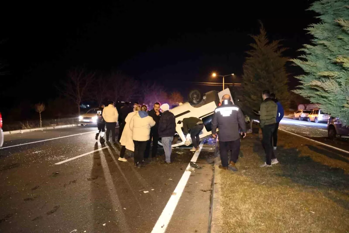 Nevşehir’de Tırla Araç Çarpıştı: 2 Yaralı