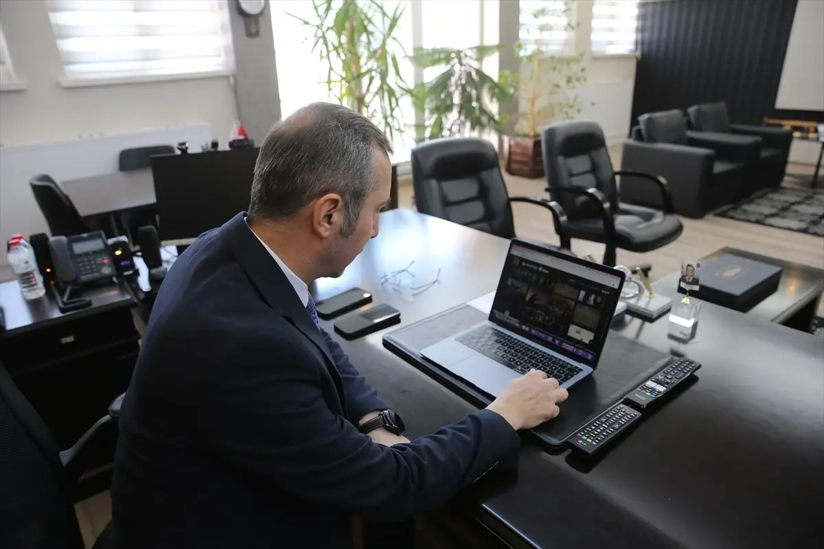 Tokat Emniyet Müdürü’nden Yılın Kareleri Oylaması