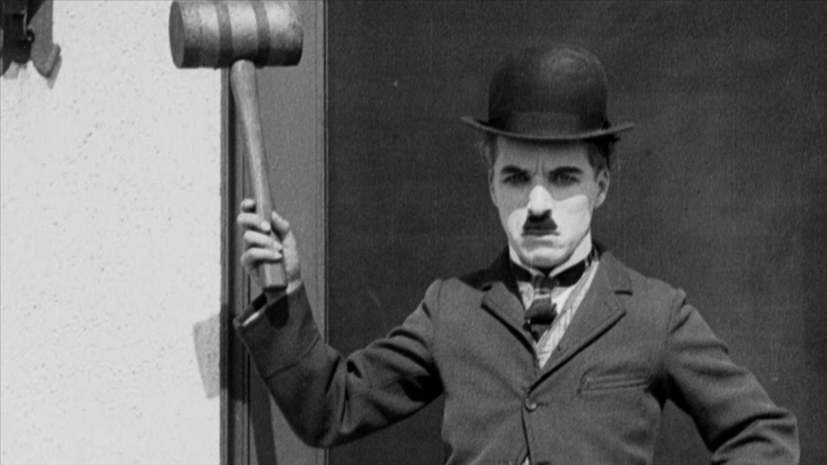 Charlie Chaplin’in Amerikan askerini canlandırdığı Shoulder Arms filmine koruma