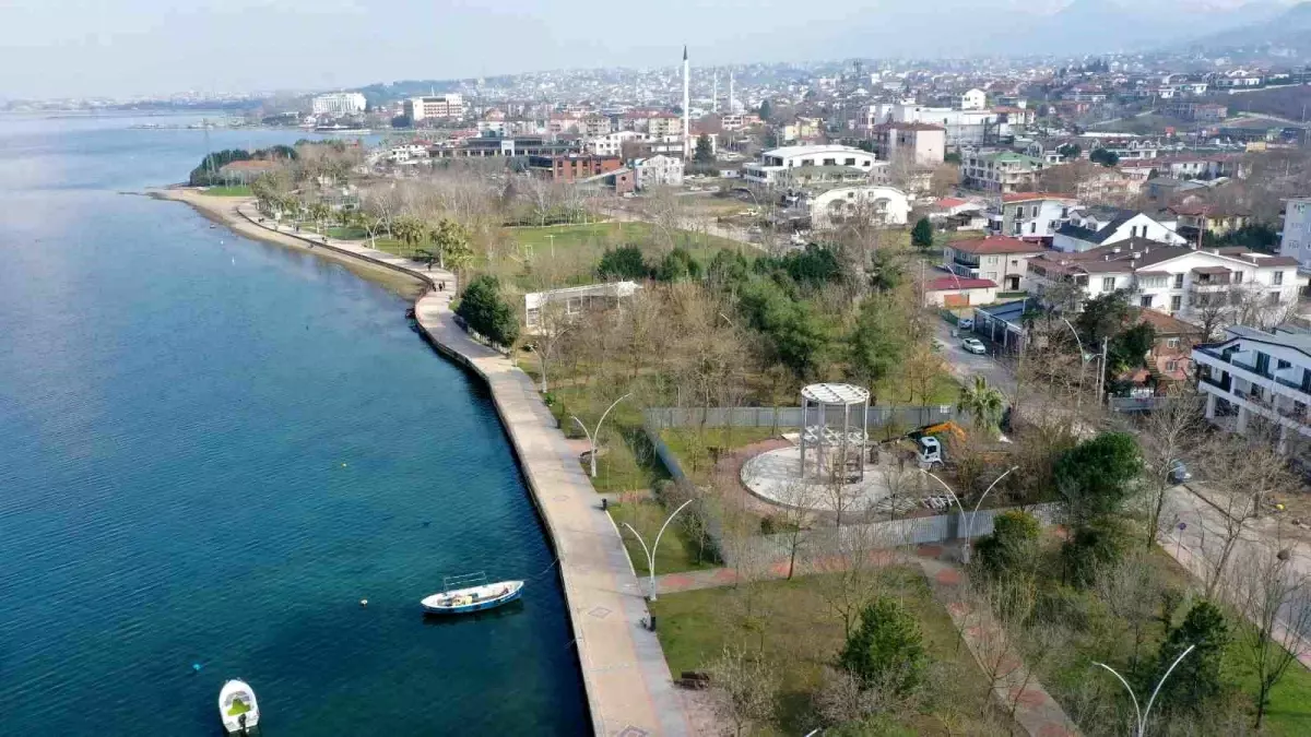 Başiskele’ye Yeni Kitap Kafe Geliyor