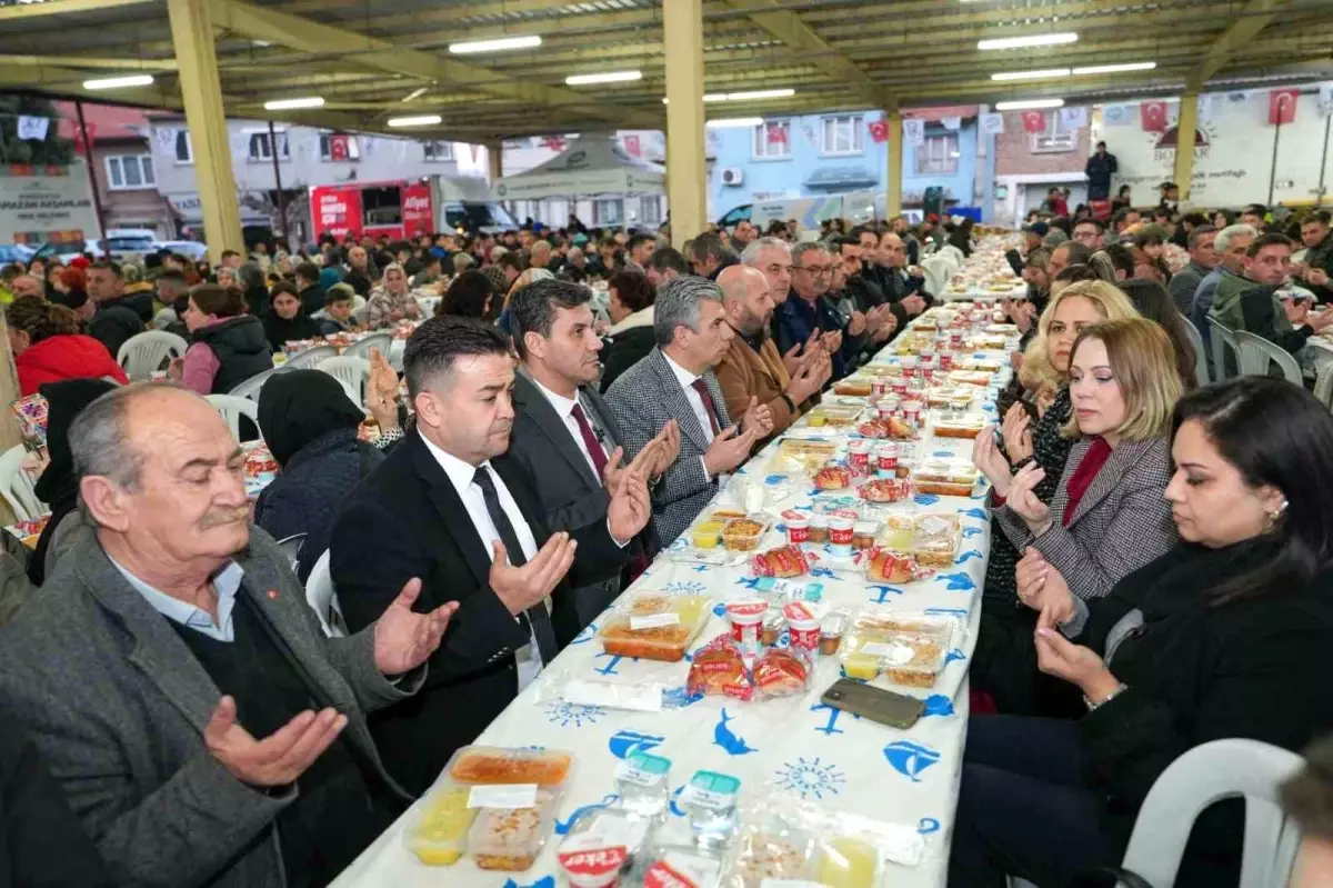 Manisa’da 2.500 Kişilik İftar Sofrası Kuruldu